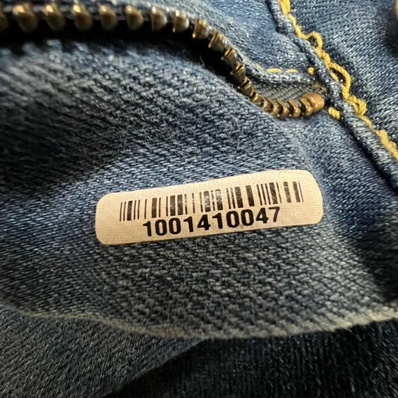 Levi's Classic Straight Denim Jeans - Picture 11 of 12